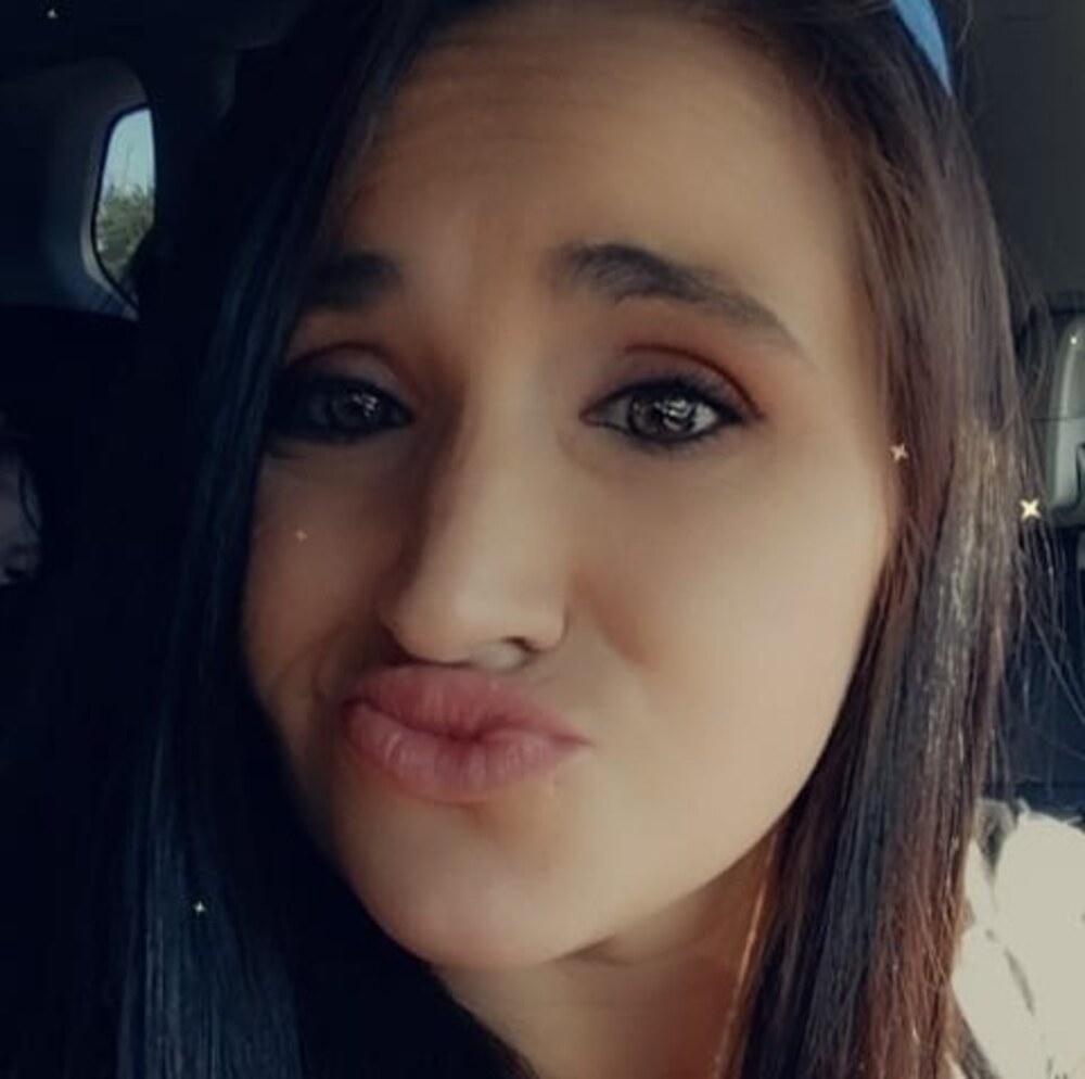 Meet your Posher, Danicia